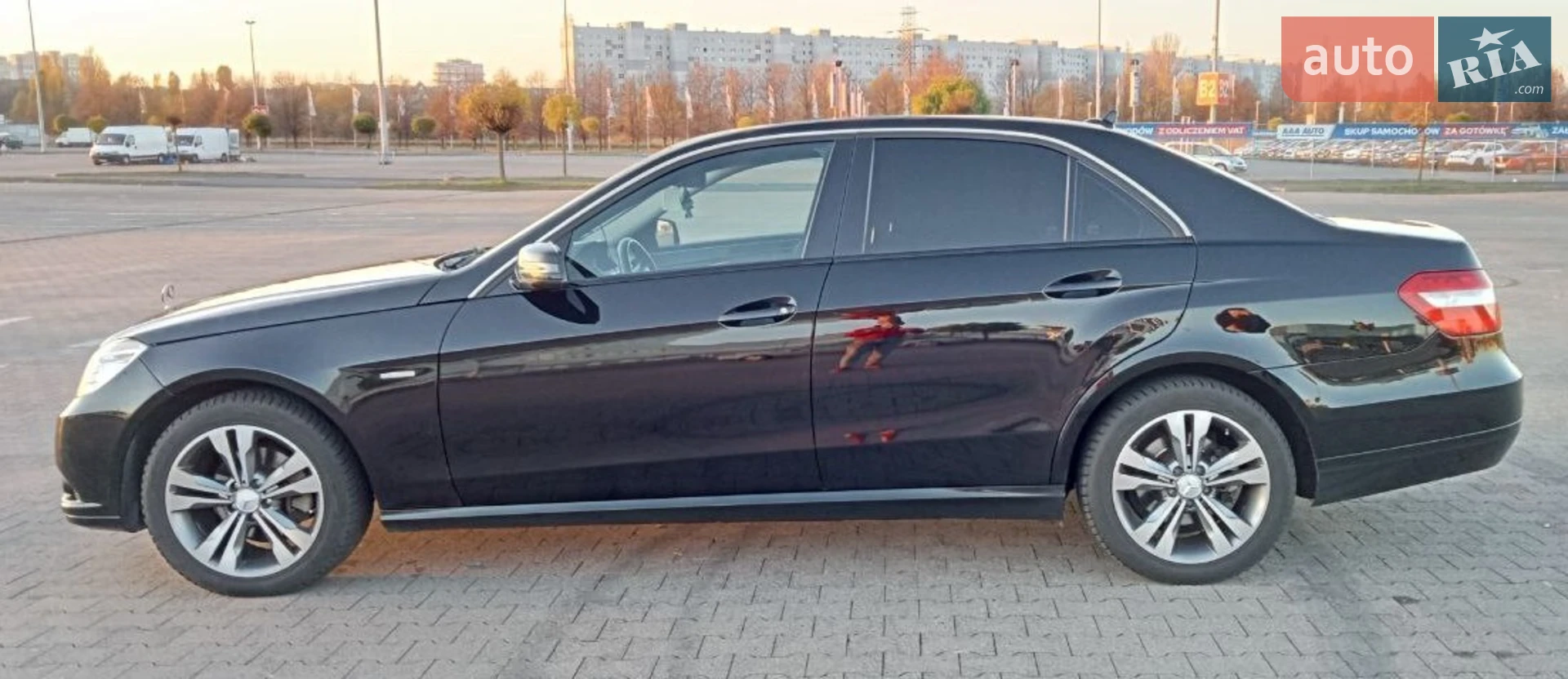 2011 Mercedes-Benz E-klasse - мініатюра 2