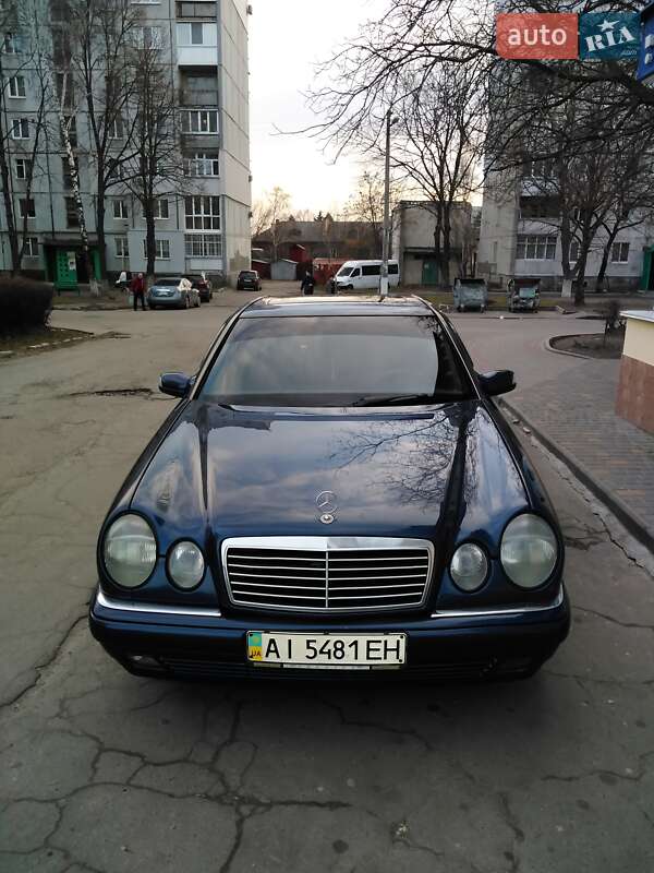 Седан Mercedes-Benz E-Class 1998 в 