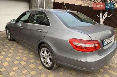 Седан Mercedes-Benz E-Class 2011 в Черновцах