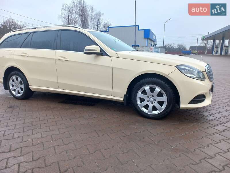 Универсал Mercedes-Benz E-Class 2013 в Житомире