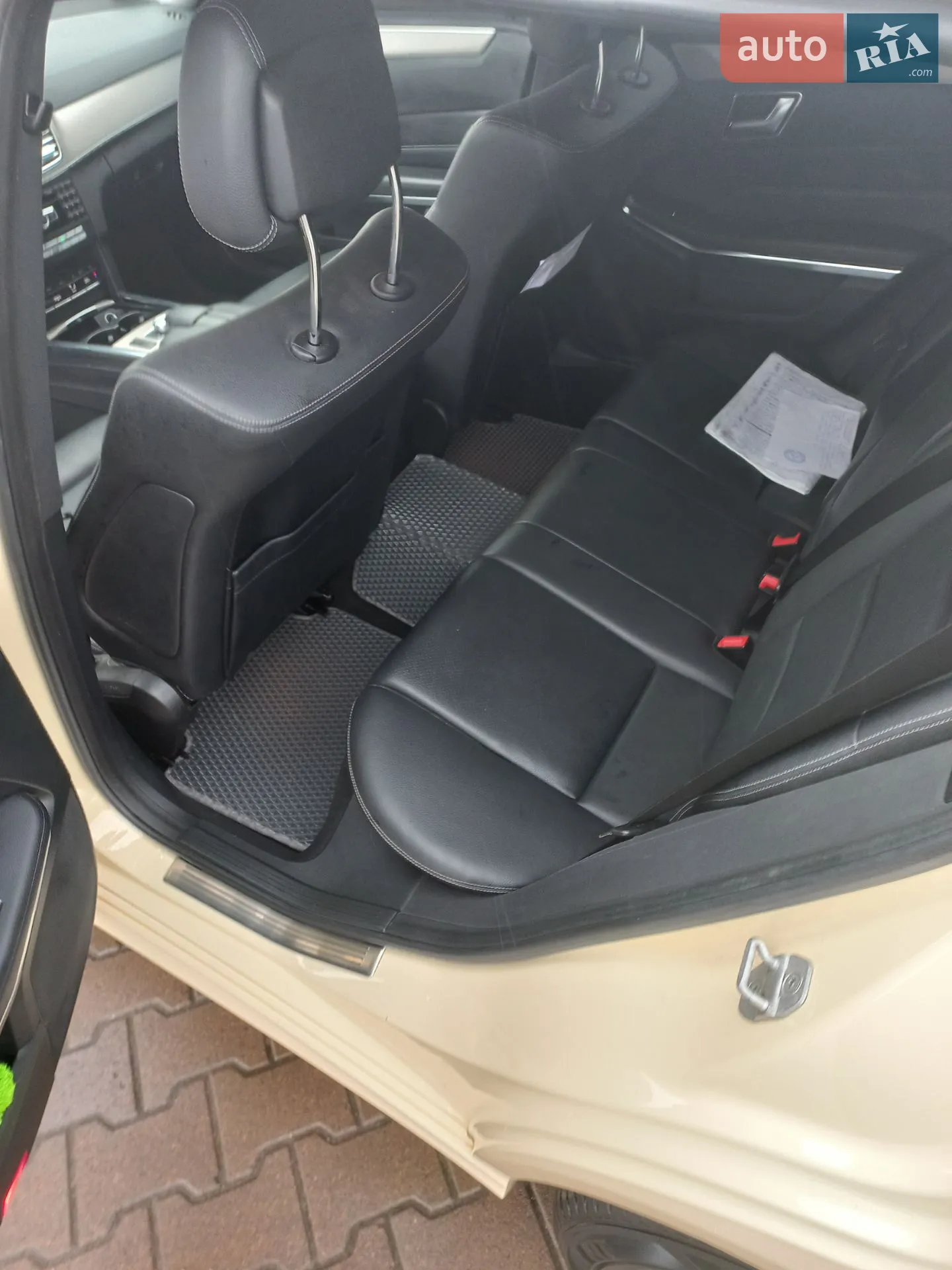 2013 Mercedes-Benz E-klasse - мініатюра 13