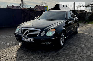 Седан Mercedes-Benz E-Class 2006 в Львове