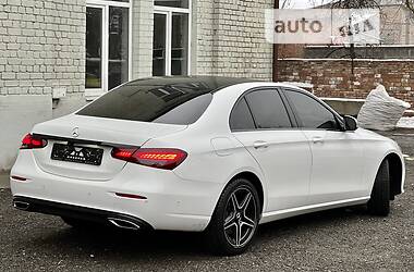 Седан Mercedes-Benz E-Class 2021 в 