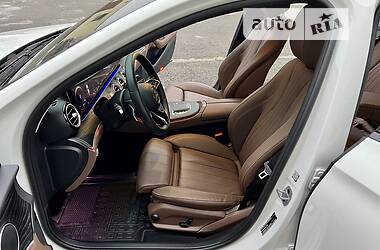 Седан Mercedes-Benz E-Class 2021 в 