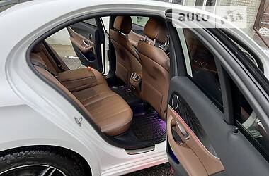 Седан Mercedes-Benz E-Class 2021 в 