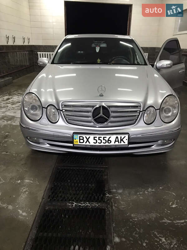 Mercedes-Benz E-Class 2003