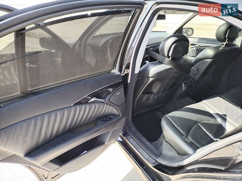 Седан Mercedes-Benz E-Class 2003 в Запоріжжі