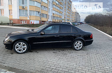 Седан Mercedes-Benz E-Class 2006 в Одессе