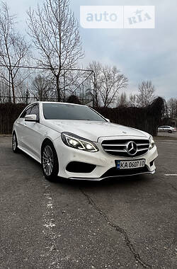 Седан Mercedes-Benz E-Class 2013 в Днепре