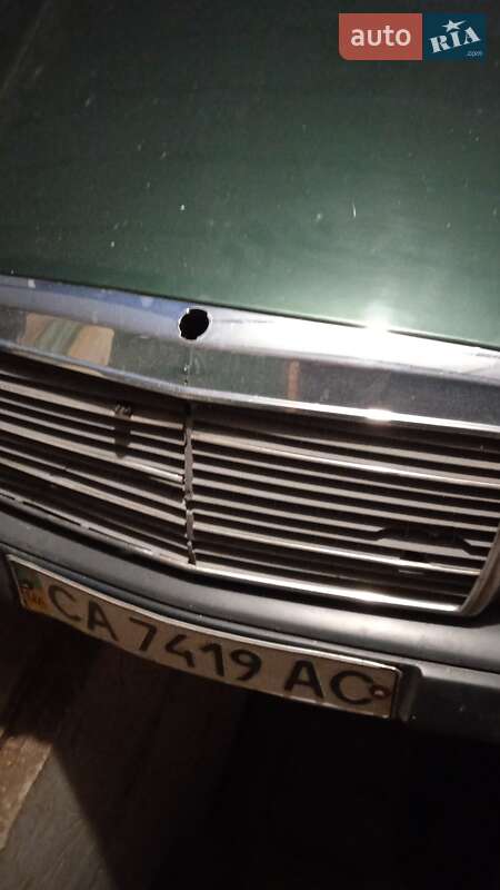 Седан Mercedes-Benz E-Class 1989 в Умани