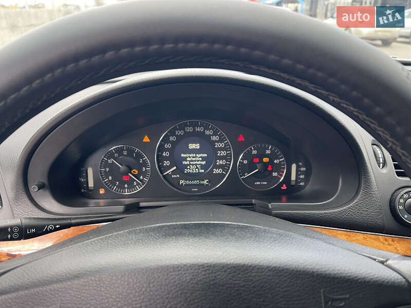 Седан Mercedes-Benz E-Class 2004 в Первомайске