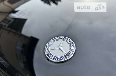 Купе Mercedes-Benz E-Class 2010 в 