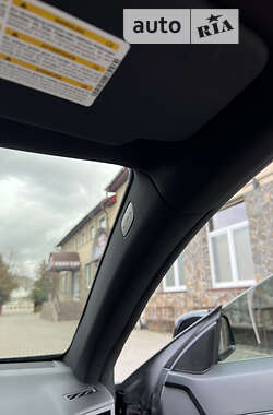 Купе Mercedes-Benz E-Class 2010 в 