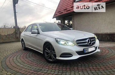 Седан Mercedes-Benz E-Class 2013 в Львове