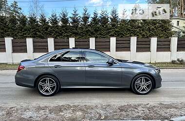 Седан Mercedes-Benz E-Class 2017 в Киеве