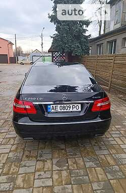 Седан Mercedes-Benz E-Class 2011 в 