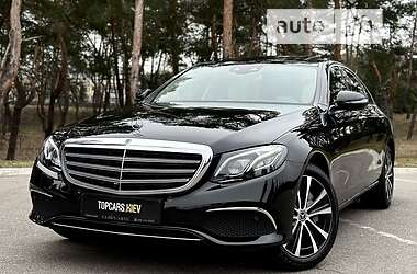 Седан Mercedes-Benz E-Class 2018 в 