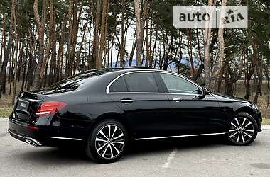 Седан Mercedes-Benz E-Class 2018 в 