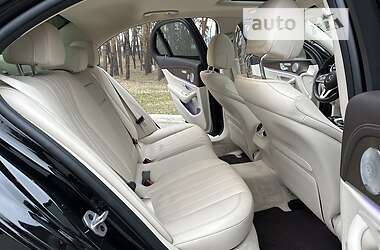 Седан Mercedes-Benz E-Class 2018 в 