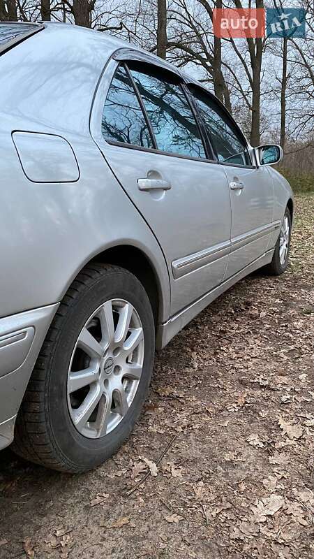 Седан Mercedes-Benz E-Class 1999 в Одесі