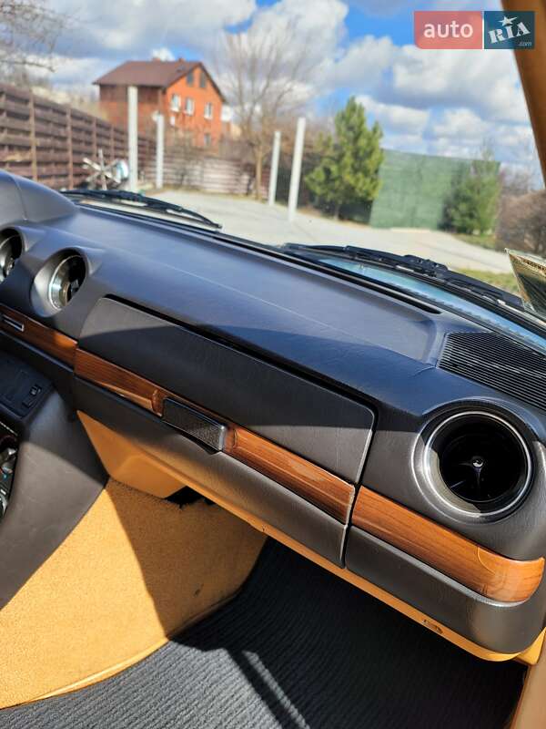 Седан Mercedes-Benz E-Class 1984 в Києві