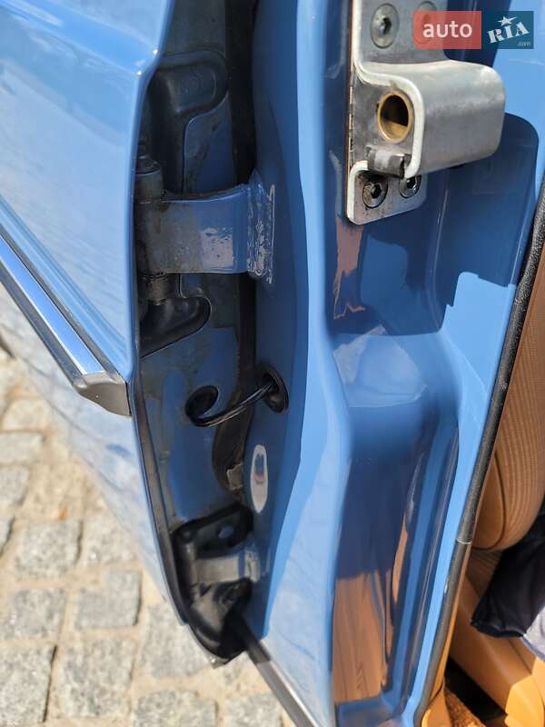 Седан Mercedes-Benz E-Class 1984 в Києві