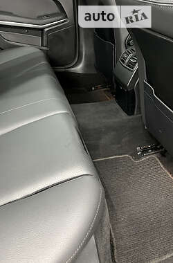 Седан Mercedes-Benz E-Class 2012 в 