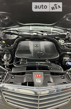 Седан Mercedes-Benz E-Class 2012 в 