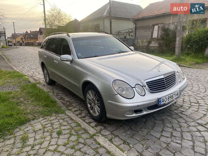 Универсал Mercedes-Benz E-Class 2003 в Ужгороде
