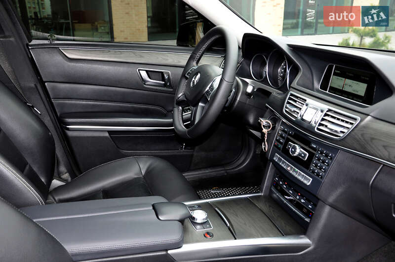 Седан Mercedes-Benz E-Class 2013 в Хмельницком