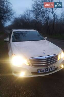 Седан Mercedes-Benz E-Class 2010 в Константиновке (Краматорского района)