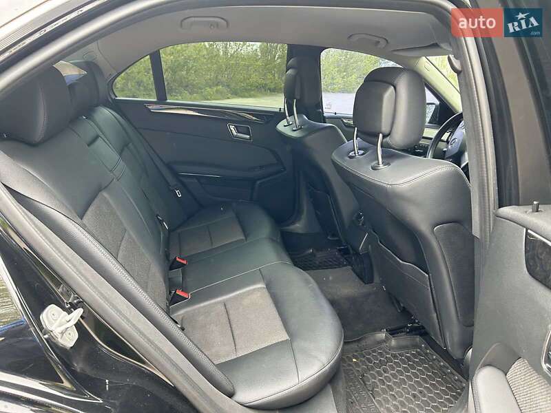 Седан Mercedes-Benz E-Class 2011 в Білій Церкві