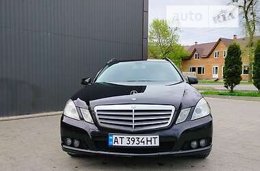 Універсал Mercedes-Benz E-Class 2010 в Івано-Франківську