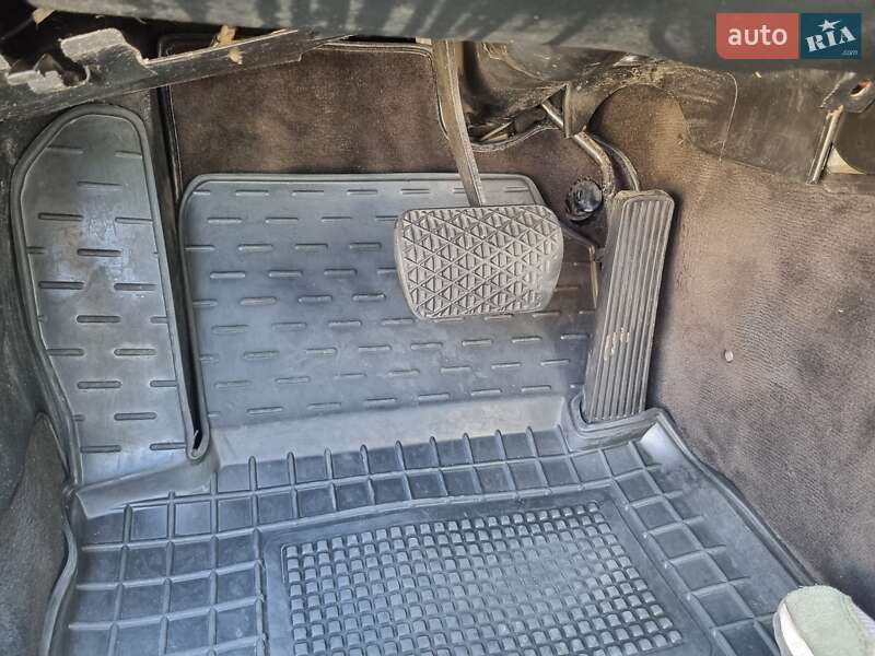 Седан Mercedes-Benz E-Class 1989 в Одессе фото 27 Седан Mercedes-Benz E-Class 1989 в Одессе