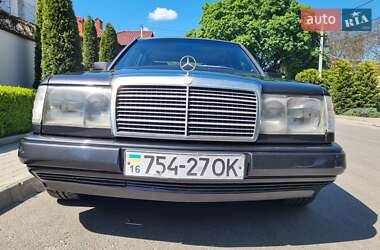 Седан Mercedes-Benz E-Class 1989 в 