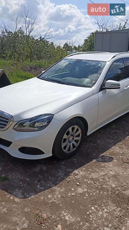 Универсал Mercedes-Benz E-Class 2016 в 