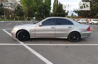Седан Mercedes-Benz E-Class 2002 в 
