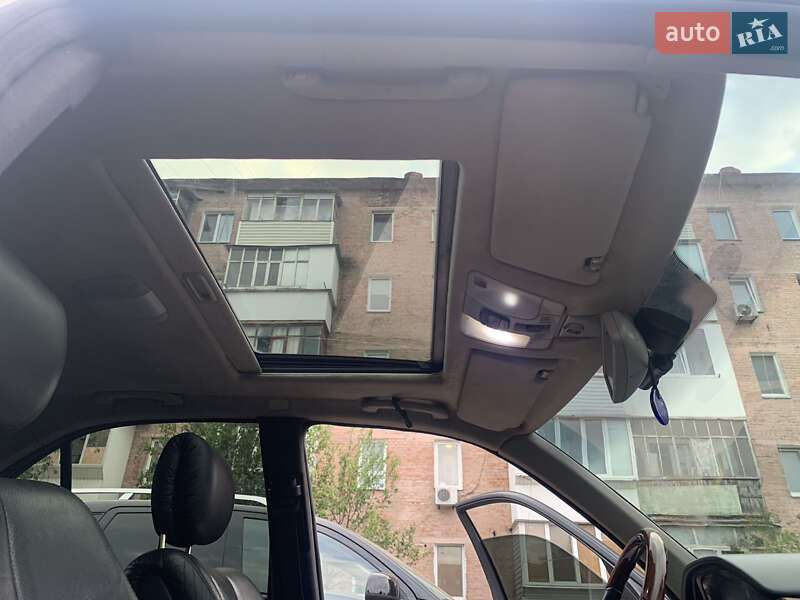 Седан Mercedes-Benz E-Class 2000 в Ніжині