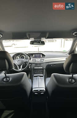 Універсал Mercedes-Benz E-Class 2016 в Чернівцях