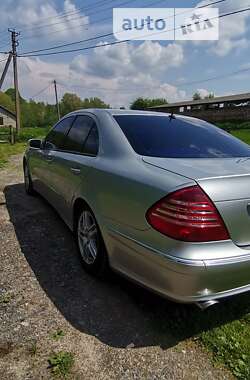 Седан Mercedes-Benz E-Class 2003 в 