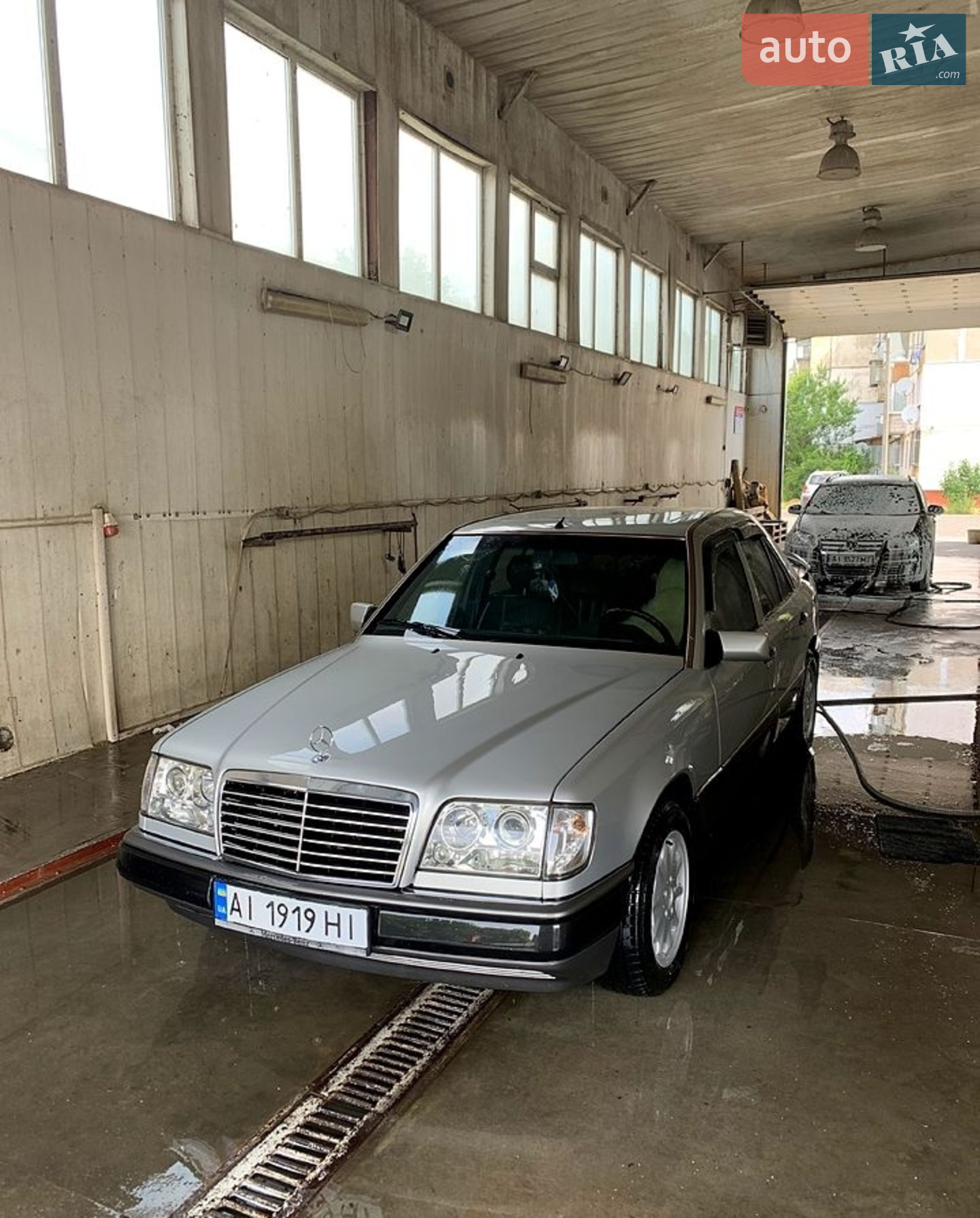 Mercedes-Benz E-Class 1995