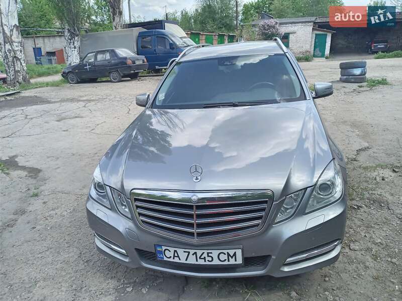Универсал Mercedes-Benz E-Class 2011 в Черкассах