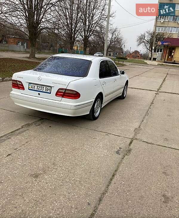 Седан Mercedes-Benz E-Class 2001 в Харкові