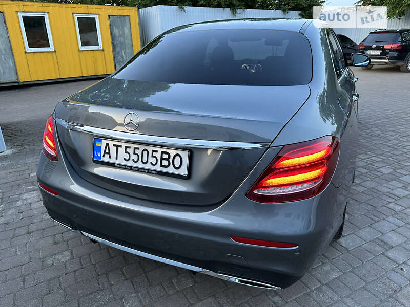 Седан Mercedes-Benz E-Class 2017 в Ивано-Франковске