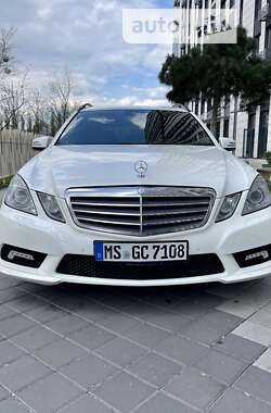 Универсал Mercedes-Benz E-Class 2011 в Киеве