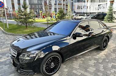 Седан Mercedes-Benz E-Class 2014 в Ивано-Франковске