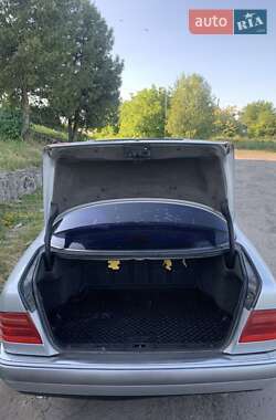 Седан Mercedes-Benz E-Class 1999 в 