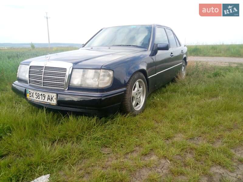 Седан Mercedes-Benz E-Class 1993 в Хмельницькому