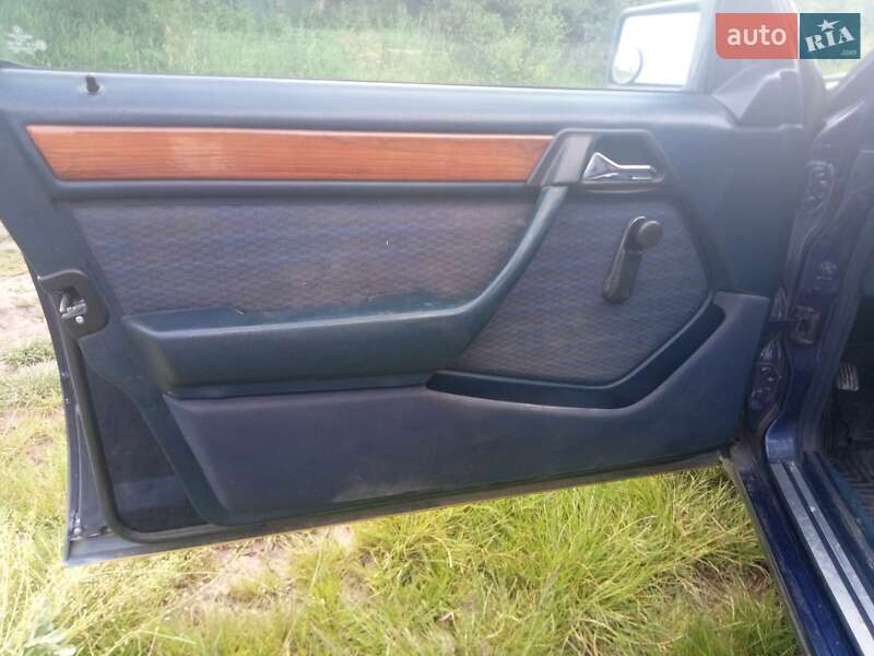 Седан Mercedes-Benz E-Class 1993 в Хмельницькому