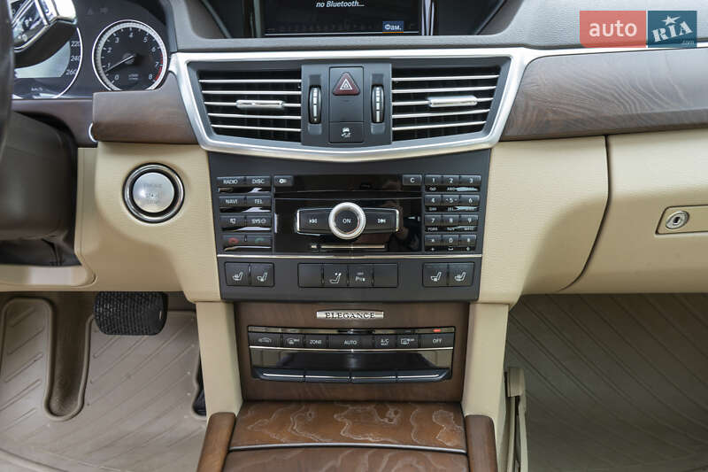 Седан Mercedes-Benz E-Class 2009 в Одессе